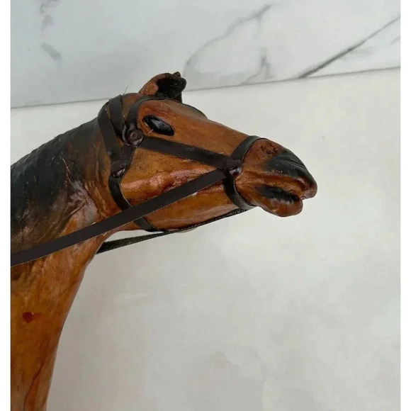 Vintage Collection Leather Statue Horse With Saddle Brown Size 13"H - Picture 9 of 10